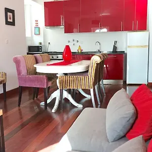 3-bedroom-3-bathroom-apartment-with-terrasse-n22-martim-moniz.hotels-lisbon-portugal.com/